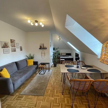 Bullsliving Seeapartment 5 Velden am Worthersee Bagian luar foto
